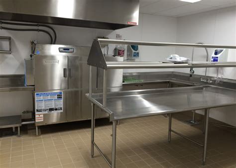 Restaurante Caravela. . What is another term used to describe the dishwashing area in a restaurant